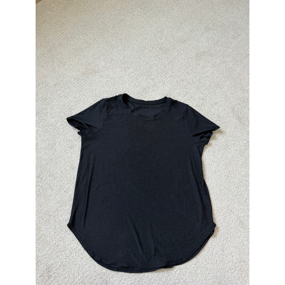 Beyond Yoga Athleisure T-Shirt Size M Black Curved Hem